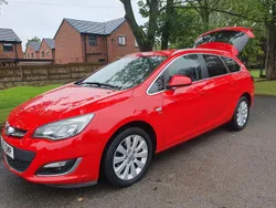 Red Used 2015 Vauxhall Astra Elite Estate | £2,500 (Fair price)