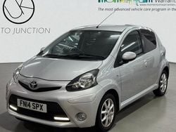 Silver Used 2014 Toyota Aygo Hatchback | £3,999 (Super price)