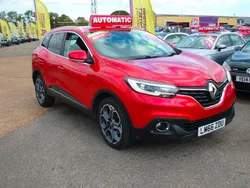 Red Used 2016 Renault Kadjar Dynamique SUV | £8,495 (Fair price)
