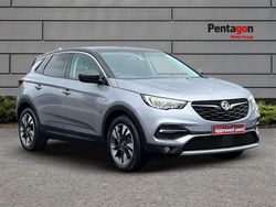 Moonstone grey Used 2020 Vauxhall Grandland X SRi SUV | £9,995 (Good price)