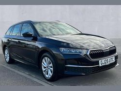 Black Used 2025 Skoda Octavia SE Technology Estate | £20,690 (Fair price)