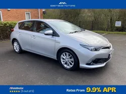 Silver Used 2016 Toyota Auris Hybrid Business Edition Hatchback | £8,770 (Fair price)