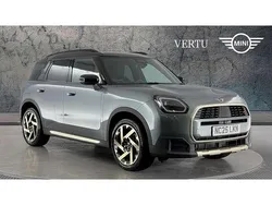 Green New 2025 Mini Countryman Exclusive SUV | £36,900 (Fair price)