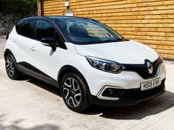 White Used 2019 Renault Captur Iconic SUV | £10,940 (Fair price)