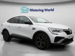 White Used 2022 Renault Arkana R.S. SUV | £12,900 (Fair price)