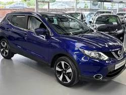 Blue Used 2016 Nissan Qashqai N-Connecta SUV | £5,995 (Fair price)