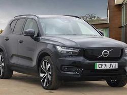 Black Used 2022 Volvo XC40 Plus SUV | £23,995 (Fair price)