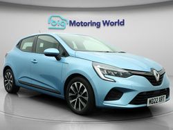 Blue Used 2022 Renault Clio V Iconic Hatchback | £13,200 (Fair price)