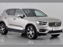 727 pebble grey Used 2019 Volvo XC40 Inscription SUV | £19,495 (Fair price)