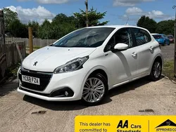White Used 2018 Peugeot 208 Signature Sky Hatchback | £5,995 (Fair price)