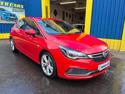 Red Used 2017 Vauxhall Astra SRi Hatchback | £4,395 (Fair price)
