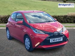 Red Used 2014 Toyota Aygo X-play Hatchback | £4,850 (Fair price)