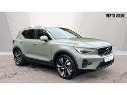 Green Used 2025 Volvo XC40 Ultra SUV | £37,137 (Expensive)