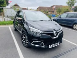 Black/brown Used 2016 Renault Captur Iconic SUV | £4,995 (Fair price)
