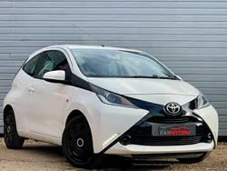 White Used 2015 Toyota Aygo X-play Hatchback | £3,995 (Fair price)