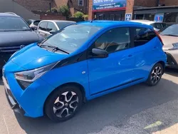 Blue metallic Used 2020 Toyota Aygo Trend Hatchback | £8,995 (Fair price)