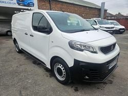 White Used 2019 Peugeot Expert Van | £7,990 (Good price)