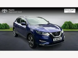 Blue Used 2018 Nissan Qashqai N-Connecta SUV | £10,557 (Fair price)