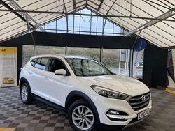 White Used 2016 Hyundai Tucson SE SUV | £10,995 (Good price)