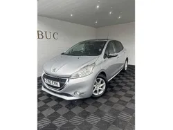 Silver Used 2015 Peugeot 208 Style Hatchback | £3,848 (Fair price)