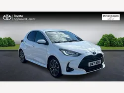 White Used 2021 Toyota Yaris Hybrid Hatchback | £17,915 (Fair price)