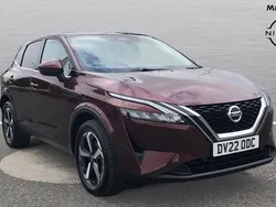 Fuji red Used 2022 Nissan Qashqai N-Connecta SUV | £19,724 (Fair price)