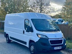 White Used 2019 Peugeot Boxer Van | £10,484 (Good price)
