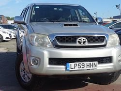 Silver Used 2010 Toyota HiLux Pickup | £5,995 (Good price)