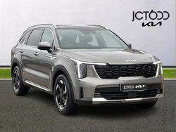 Grey Used 2025 Kia Sorento SUV | £50,000 (Fair price)