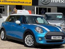 Blue Used 2015 Mini Cooper Hatch Hatchback | £8,987 (Good price)