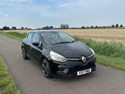 Black Used 2017 Renault Clio IV Signature Hatchback | £5,595 (Good price)