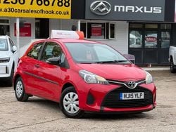 Red Used 2015 Toyota Yaris Active Hatchback | £4,993 (Good price)