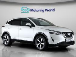 White Used 2022 Nissan Qashqai N-Connecta SUV | £13,600 (Fair price)