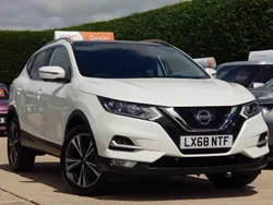 White Used 2018 Nissan Qashqai N-Connecta SUV | £12,495 (A bit pricey)