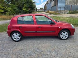 Red Used 2008 Renault Clio II Campus Hatchback | £1,495 (Good price)