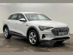 White Used 2021 Audi e-tron Advanced SUV | £18,500 (Fair price)
