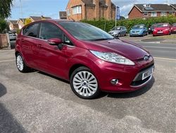 Red Used 2010 Ford Fiesta Titanium Hatchback | £4,995 (Fair price)