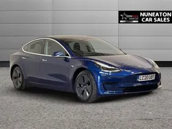 Blue Used 2020 Tesla Model 3 Standard Range Plus Sedan | £13,300 (Good price)