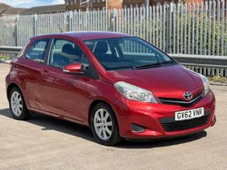Red Used 2013 Toyota Yaris Hatchback | £2,795 (Fair price)