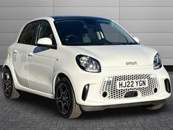 White Used 2022 Smart ForFour Electric Drive Premium Hatchback | £9,895 (Fair price)