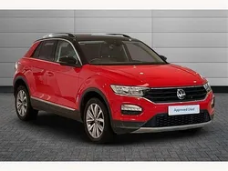 Flash red with black roof Used 2021 VW T-Roc Design SUV | £15,490 (Fair price)