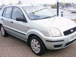 Used 2004 Ford Fusion Estate | £2,795 (A bit pricey)