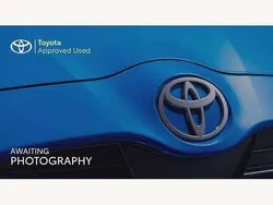 Red Used 2018 Toyota Yaris Hybrid Hatchback | £11,350 (Fair price)