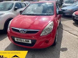 Red Used 2011 Hyundai i20 Classic Hatchback | £2,995 (Good price)