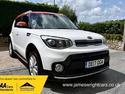 White Used 2017 Kia Soul 2 SUV | £10,638 (Fair price)