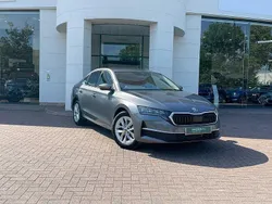 Graphite grey metallic New 2025 Skoda Octavia SE Technology Hatchback | £27,990 (Expensive)