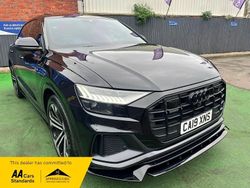 Black Used 2019 Audi Q8 SUV | £38,995 (Expensive)