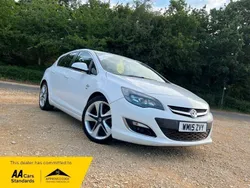 White Used 2015 Vauxhall Astra SRi Hatchback | £3,495 (A bit pricey)