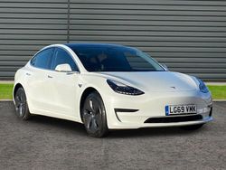 White Used 2019 Tesla Model 3 Standard Range Sedan | £13,645 (A bit pricey)