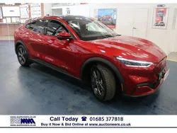 Red Used 2021 Ford Mustang Mach-E Extended Range SUV | £19,488 (Fair price)